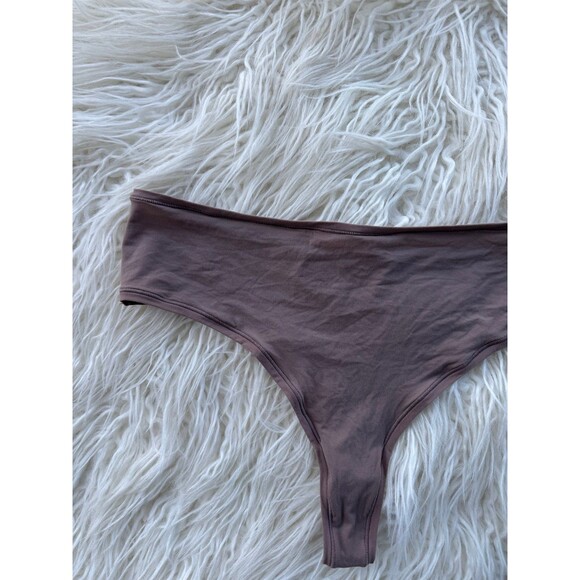 Skims Fits Everybody Thong Umber Size 3X - Picture 4 of 8